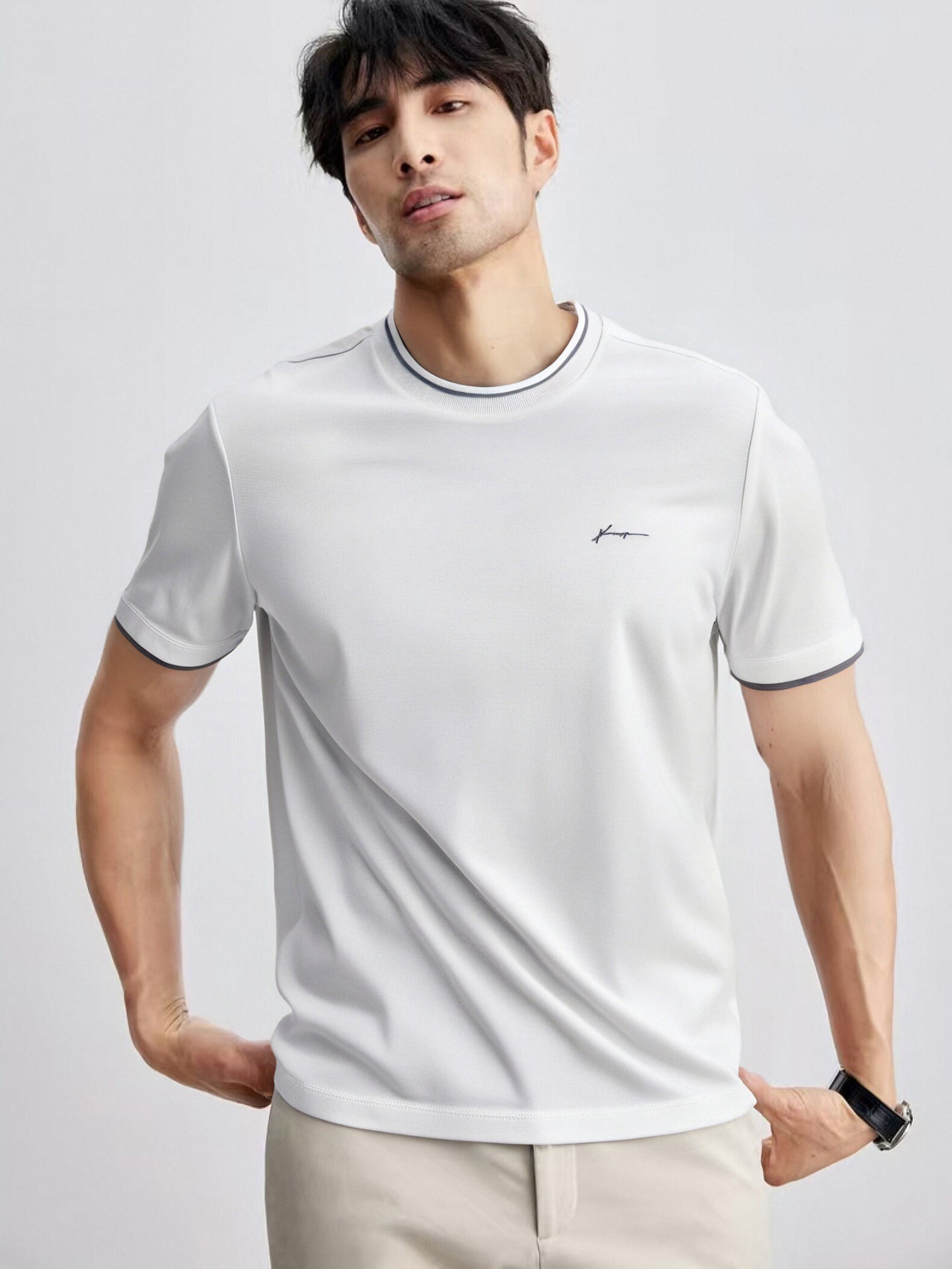 Linea Tee